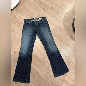 Women’s jeans